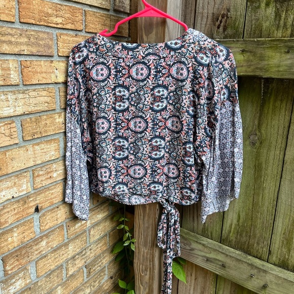 Japna Red and Black Tie Front Crop Blouse - Picture 3 of 3